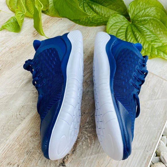 💙🤍Nike sneakers blue run - Size 6 Y- good for women size 7💙🤍 - Picture 4 of 5